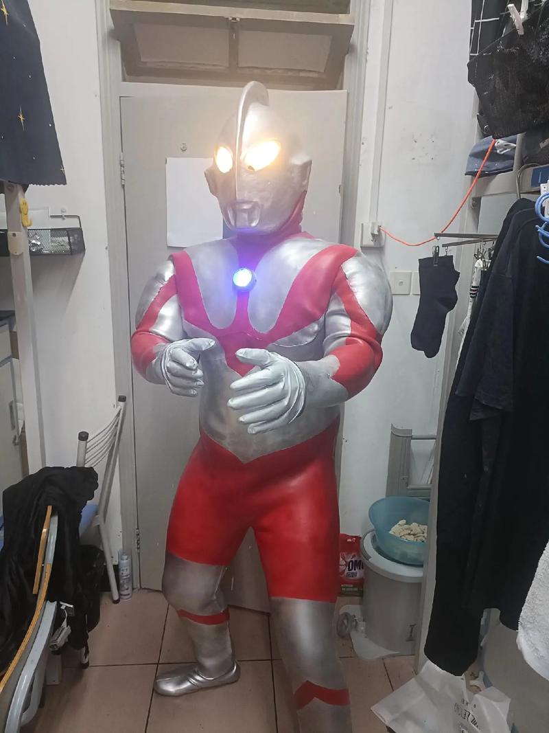揭秘奥特曼皮套,价格背后的荣耀与传奇