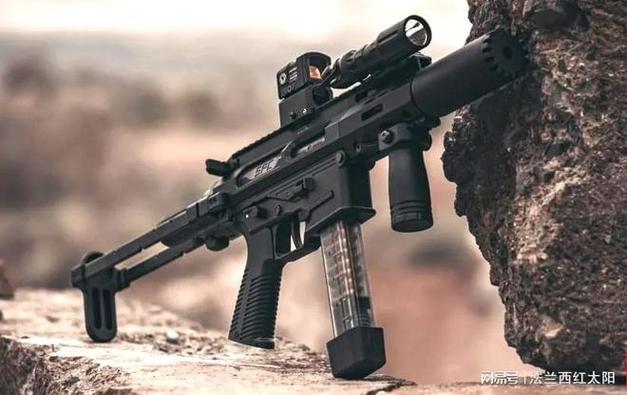 机动都市阿尔法全新武器爆料,微型冲锋枪震撼登场,深度剖析武器系统!